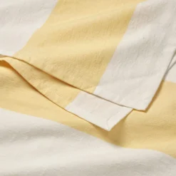 Bordsduk Summer Stripe 240x140cm Bomull Gul